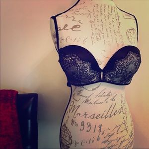 Victoria’s Secret multiway Bombshell Bra 36B